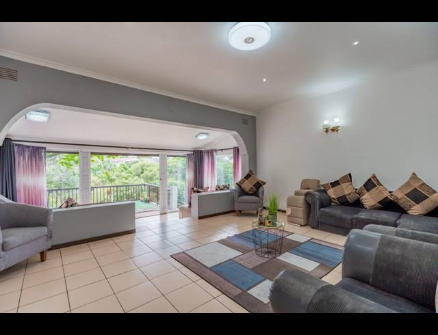 4 BEDROOM HOUSE FOR SALE IN WESTVILLE